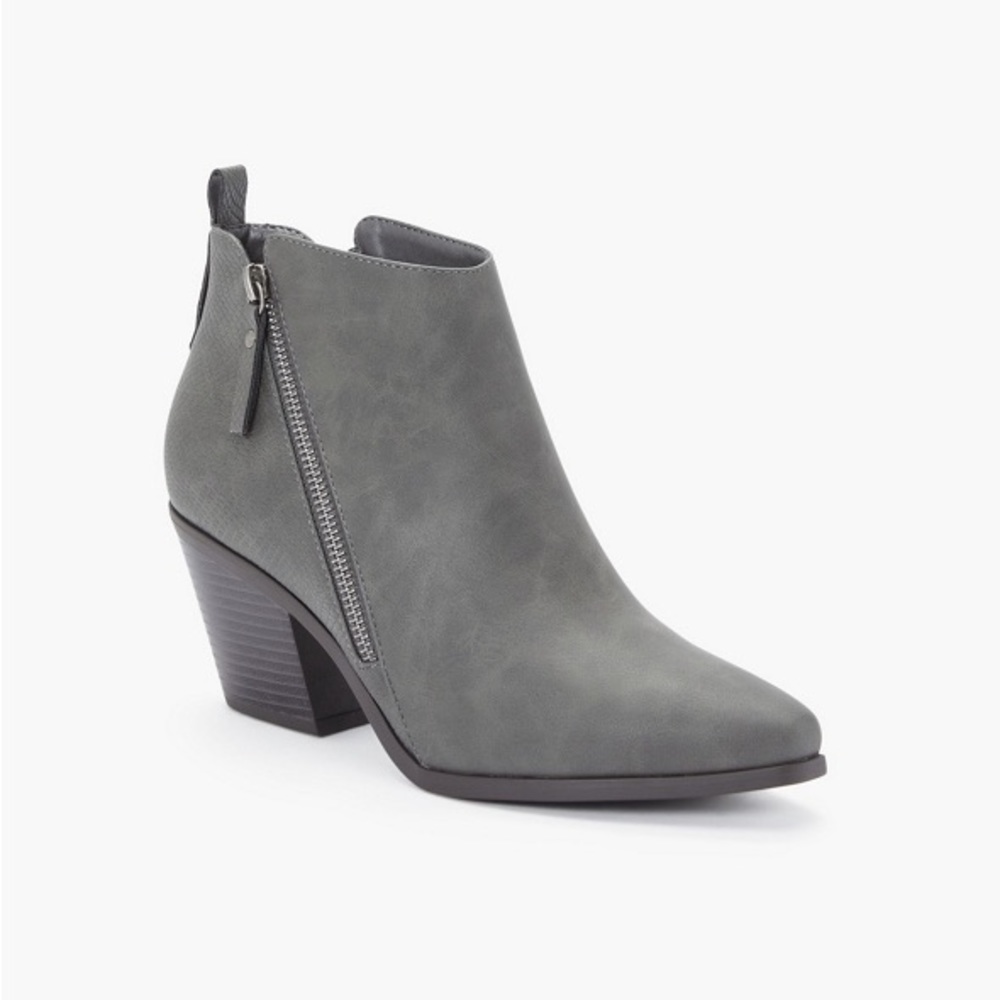 NWOT! JustFab Carlee Gray Booties in Size 10 Wide - Picture 3 of 9